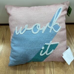 Ashland Pink -Work it- Decoration Pillow